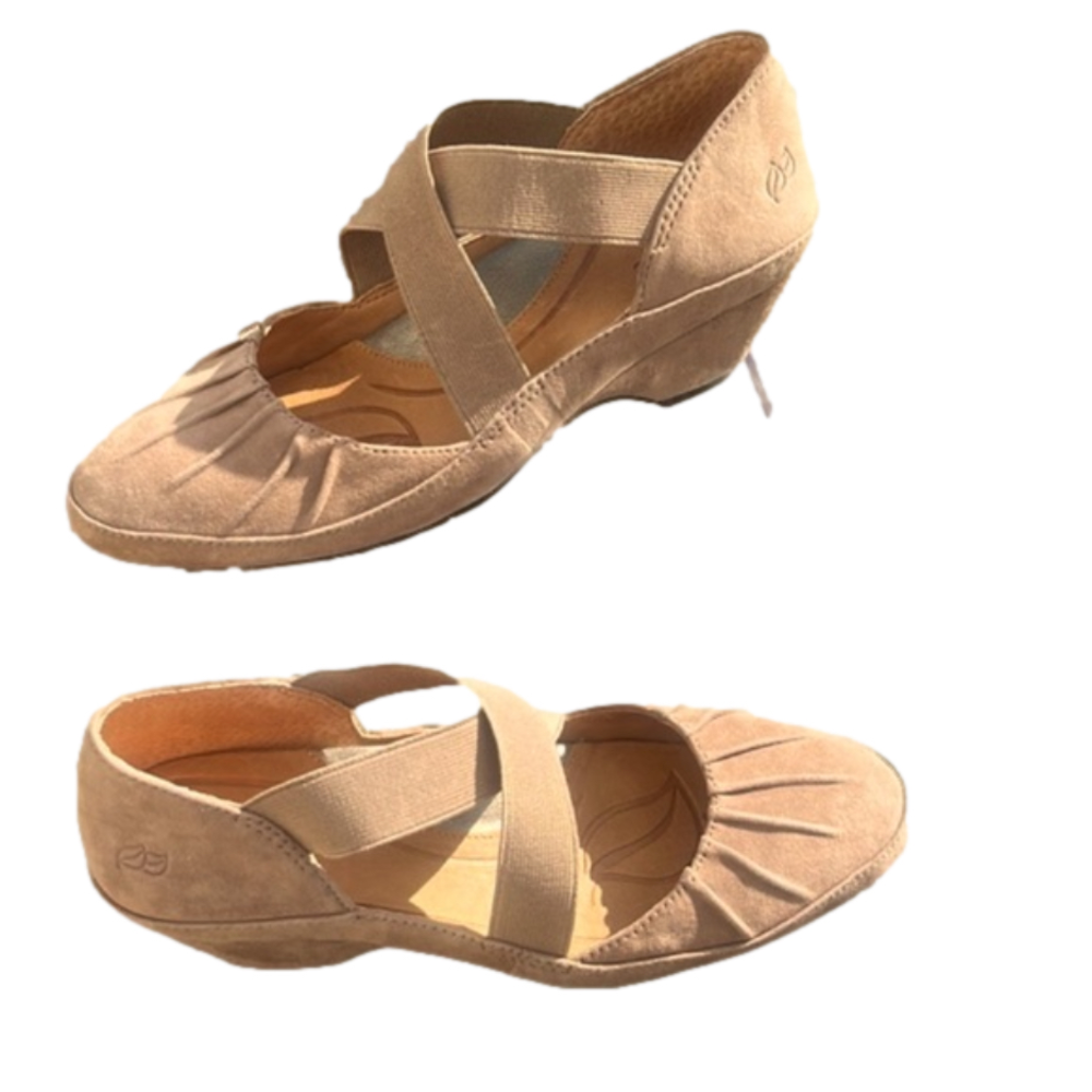 Nurture By Lamaze Tan Leather Wedge Mary Jane Shoes size 7